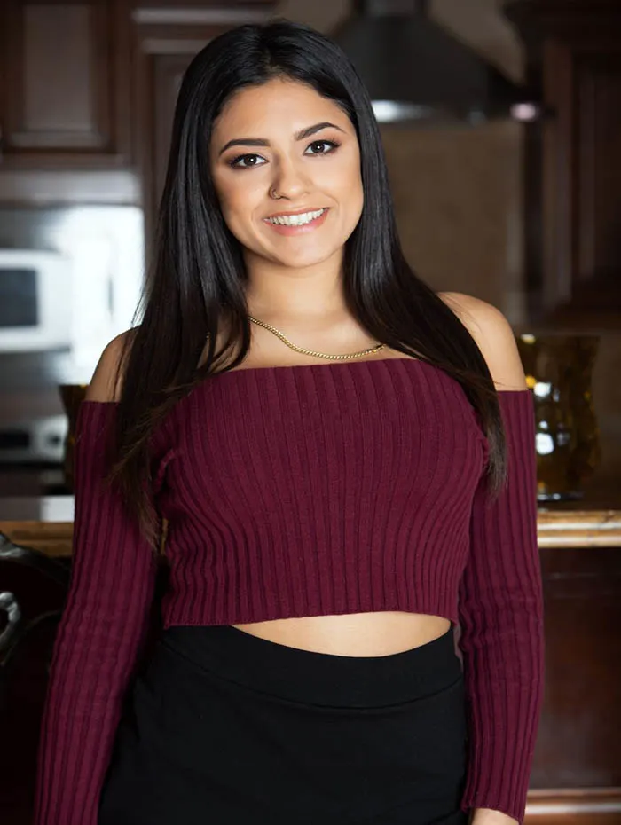 Teen Escort in Pimpri